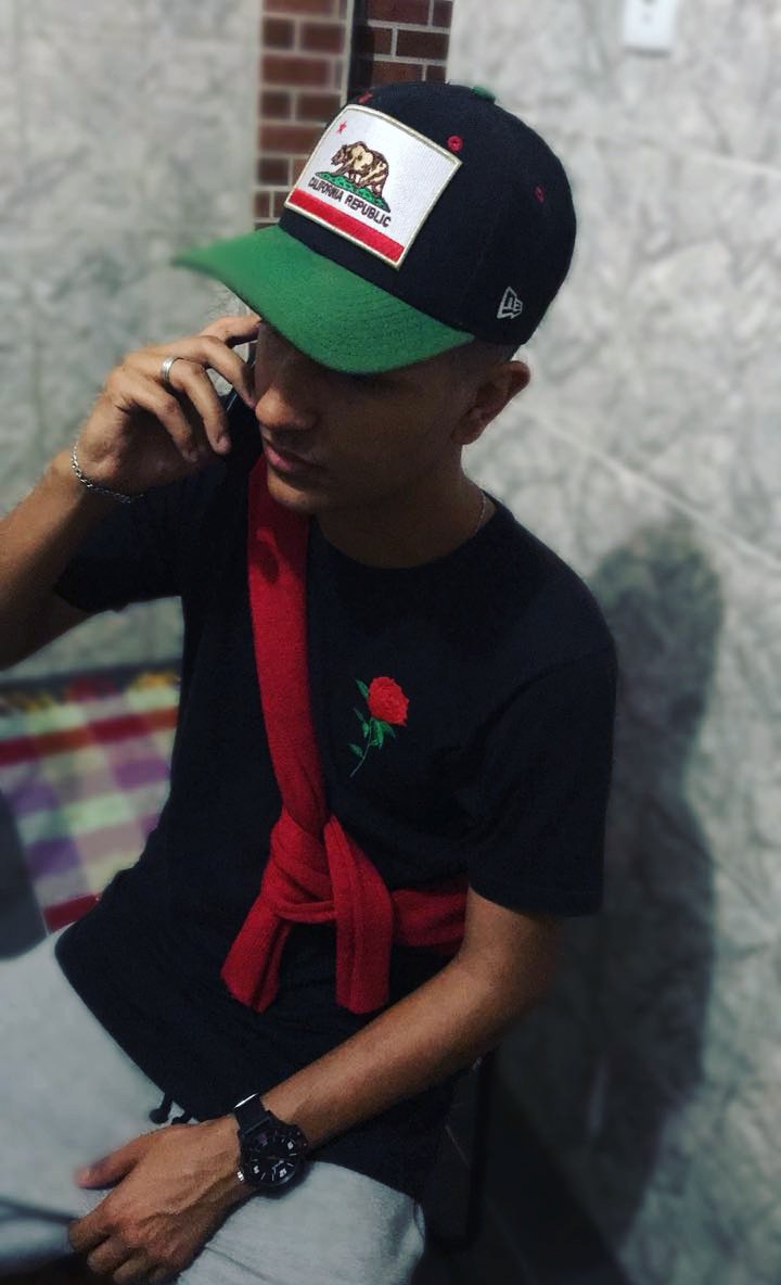 Tiengo021's tweet photo. O meu destino ser milionário
Sem ter diploma sem doutorado. 🎶 #modestiatrip https://t.co/zjesZjtLki
