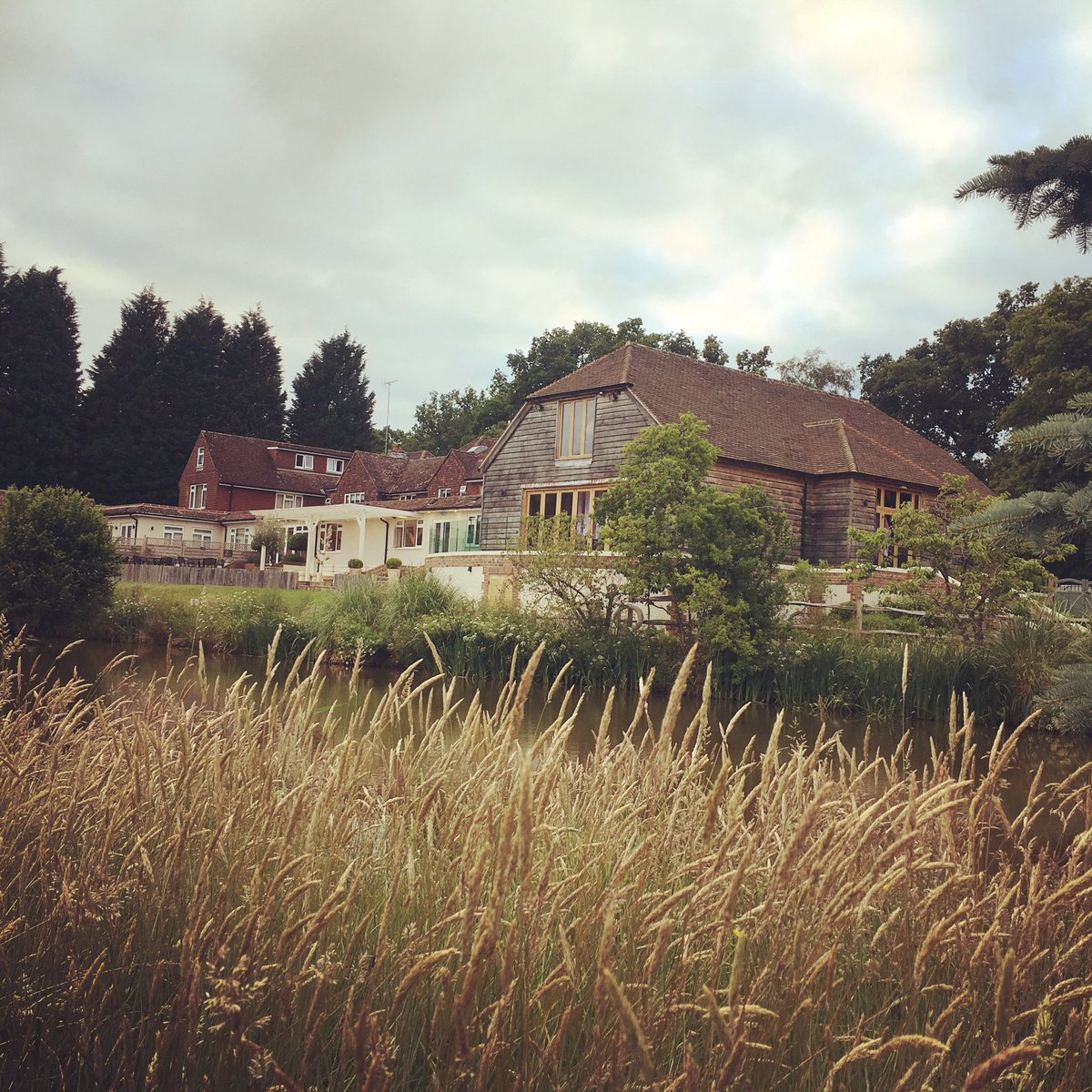 iDoVisuals's tweet photo. Can’t wait to be filming at this beautiful venue in a few weeks time 💜 #anitaandpeter @BrookfieldBarn https://t.co/0CaVzSkqb0