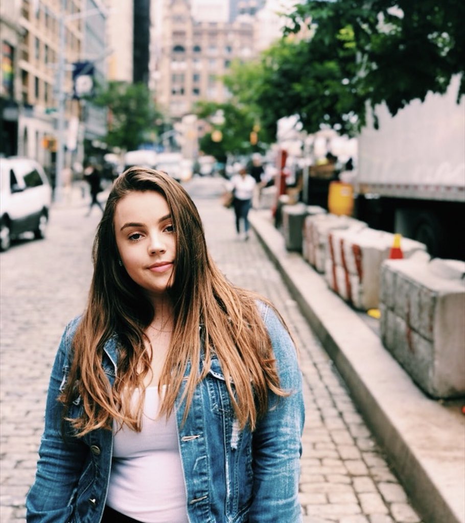 DSPCSUN's tweet image. Brother Spotlight: #DSPTravels For this summer, our Brother Alisa went on a trip to New York! Looks like she had a blast in Manhattan. What is the one place you&apos;d like to travel?