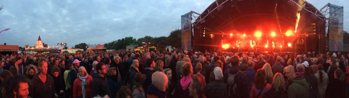 HarryBosGr's tweet photo. Zojuist sloot @BombinoOfficial een prachtconcert af #Westerkeyn @OerolFestival https://t.co/klUbLuHaNN