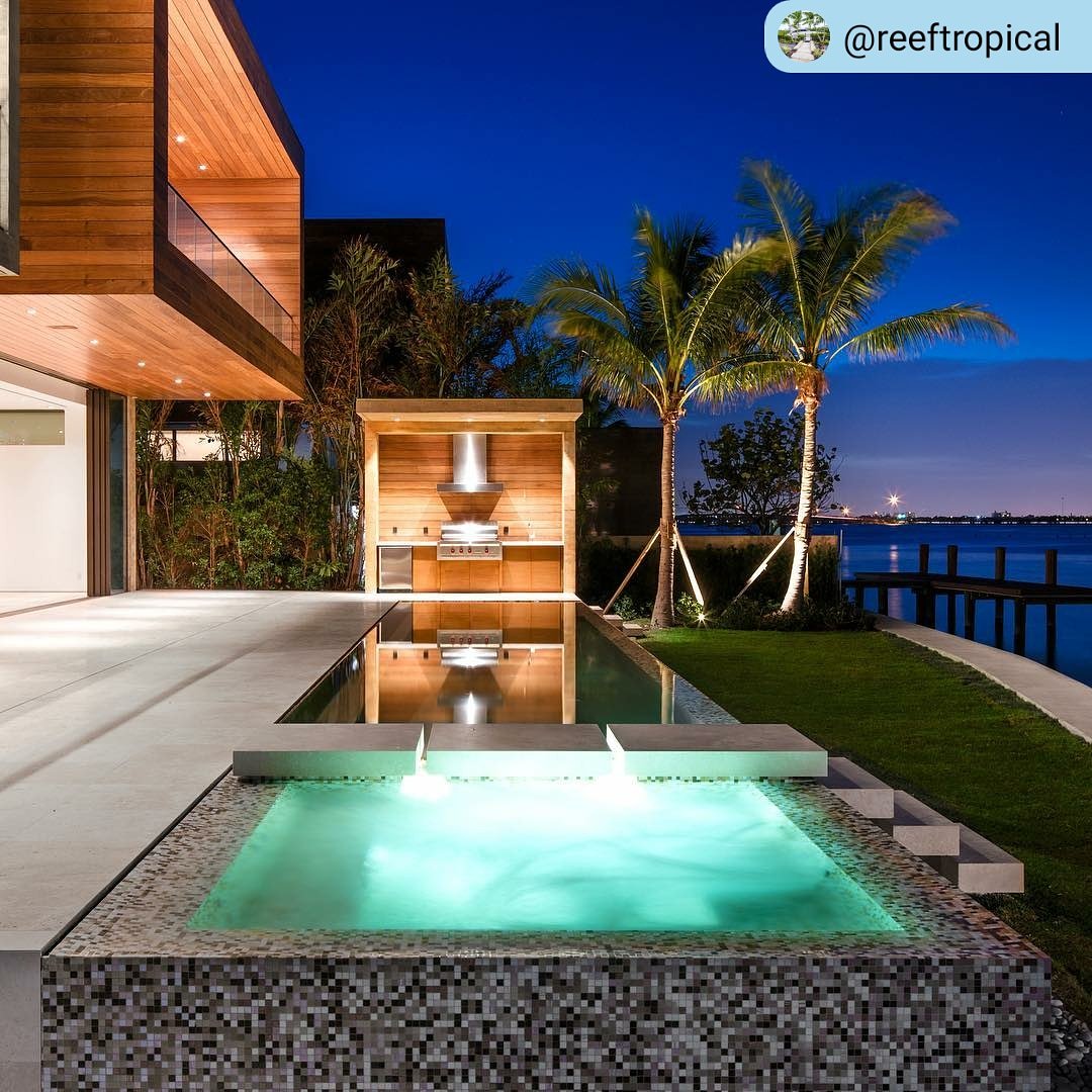 Aquatic_Consult's tweet photo. Always great to work w/ @reeftropical.
 ・・・ 
Recently completed knife edge pool &amp; spa. Designed by @Aquatic_Consult and built by @reeftropical 💫
^
#alltilespa #reflectivewater #poolconstruction #luxurypools #luxuryrealestate #miamibeach #miamiliving #swimmingpool #pooldesign https://t.co/w30N4Lnbit
