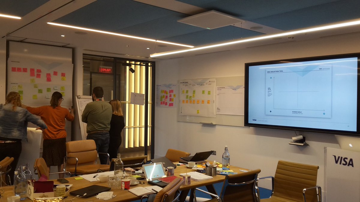 perrinepec's tweet photo. 5 months later, @OneyFrance is back to the @Visa Innovation Center in London... #postit #WorldCup2018 #workinprogress #staytuned #soon https://t.co/NF1DvRll40