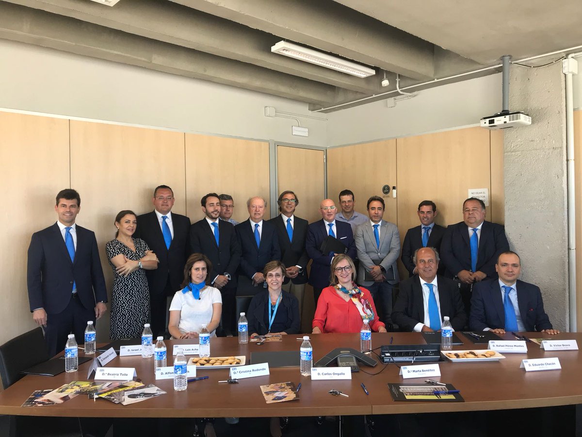 ebsthinkbig's tweet image. Sesión del Patronato de la Escuela en la sede de #viewnext. #ebsperiences