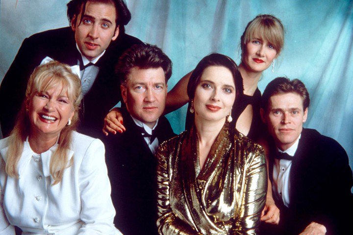 Happy birthday Isabella Rossellini, seen here with David Lynch and the cast of Wild at Heart! 