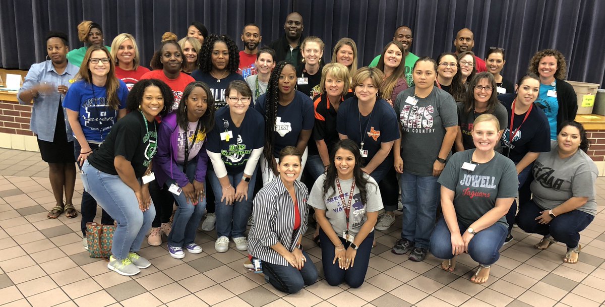 Dr_PWilliamsJ's tweet photo. What a great staff we have at our Making the Jump to Middle School summer program. Several ⁦@CyFairISD⁩ Ts and Ss were proudly showing their school pride today. Our teams come to work excited because we get the opportunity to #createmagic for our scholars each day! #CFISDspirit https://t.co/S52AdyjSSF