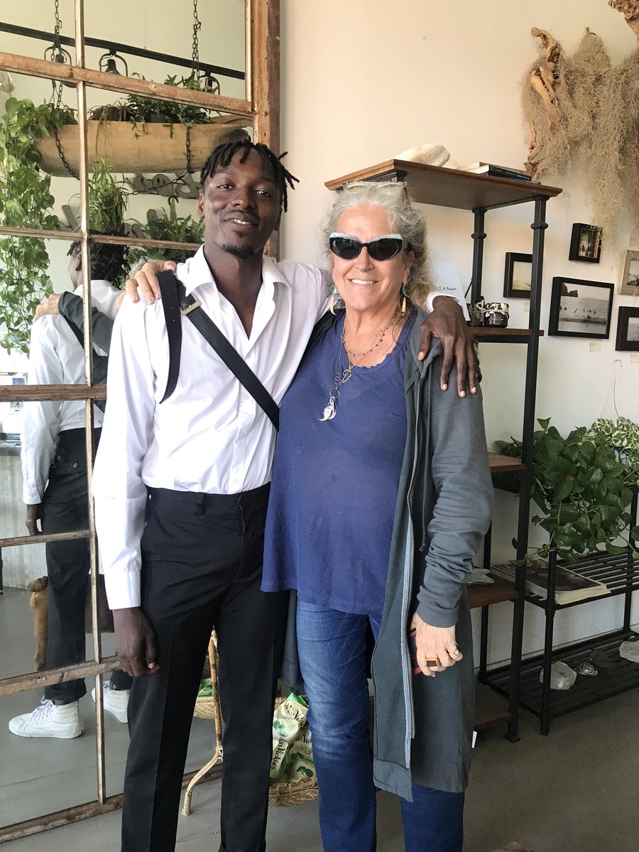 GodeyeGadaay's tweet photo. Since May 29 I am back in LA but it’s the first time that I am feeling myself in this God damn #USA #TrumpShithole #HomeSick #Senegal https://t.co/0NwHRCROCu