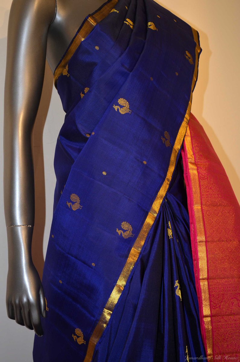 DesignerSarees0's tweet photo. Buy Special Blue Peacock Motif #Kanjeevaram #SilkSaree With Grand #Peacock Zari Butta &amp; Traditional Small #Zari Border. Buy here ===> https://t.co/98JXzsMk92
#Puresilk #Designersaree #Fashion #Wedding #Bollywood #India #Weedingsaree #Sareecollection #Onlineshopping #OnlineStore https://t.co/I8s8b3DNjL