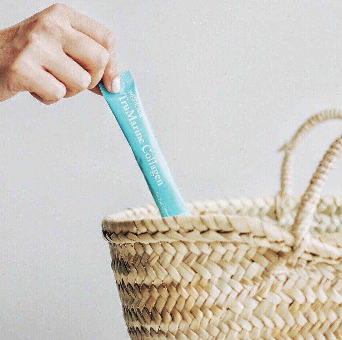 LaceyKondi's tweet photo. One of my fav daily essentials for healthy hair, nails, and skin: @withinusnatural. 🙌🏻 https://t.co/iFrXnbcPjG