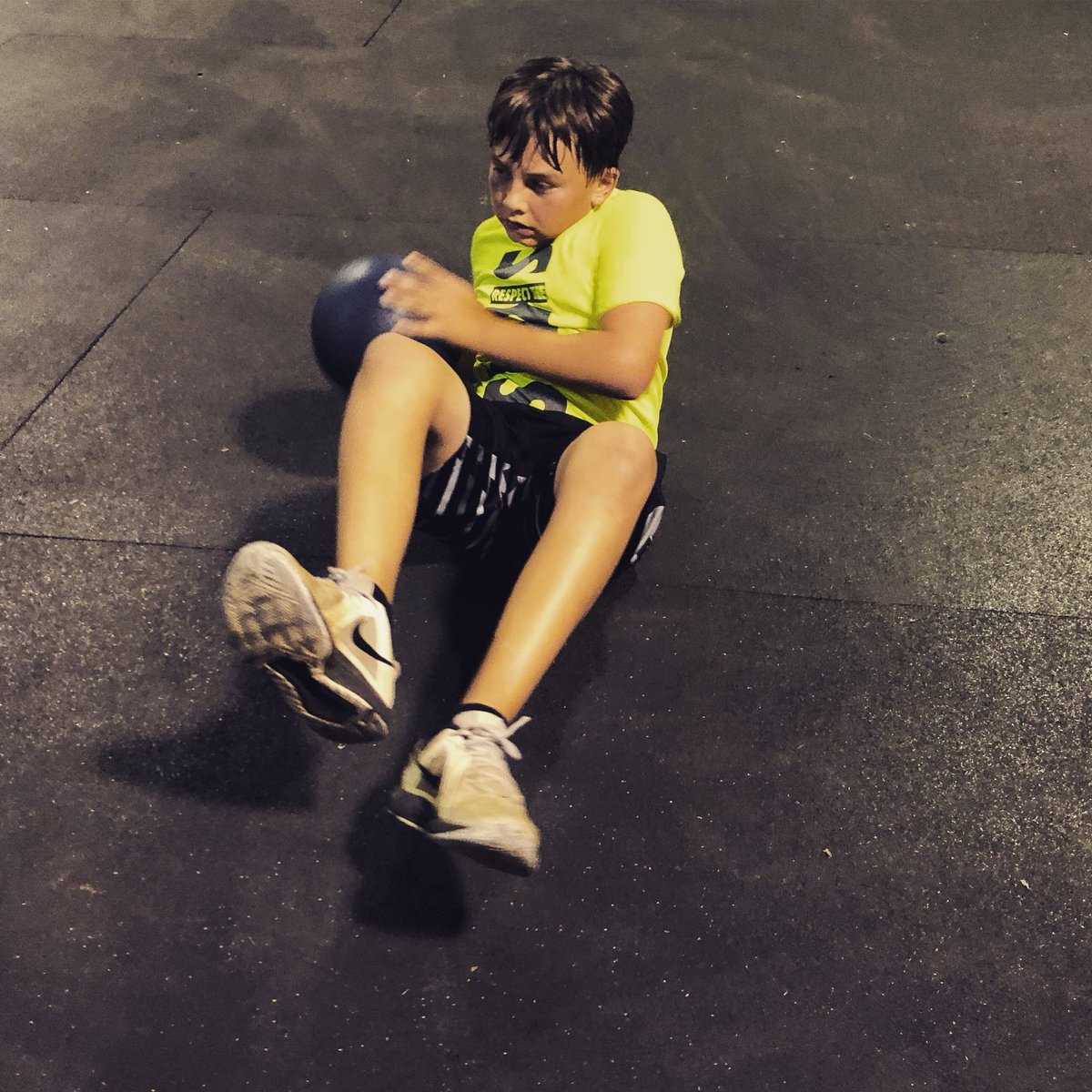 ARepublic's tweet photo. Core exercises train muscles in your pelvis, lower back, hips and abdomen to work in harmony. Better balance + stability = improved playing field. At Athletic Republic, we strive to improve every inch of your playing field starting with you. How stable is your core? https://t.co/ic8uqmSWlp