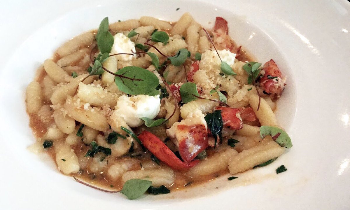 Brasserie <a href="/LucillesOyster/">Lucille's Oyster</a>: this place can do no wrong! ❤️ #montreal #westmount #fave #steakhouse #pasta #lobster #cavatelli #fathersday