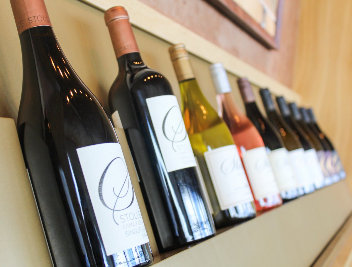 StollerWine's tweet image. Why you Should Visit Willamette Valley: girlwithglass.com/2018/05/29/why… 

Thank you Girl with Glass on the great write-up! #cheers