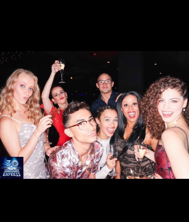 hannahkiss_'s tweet image. Happy birthday Starlight #stexinside #30thanniversary 🤩