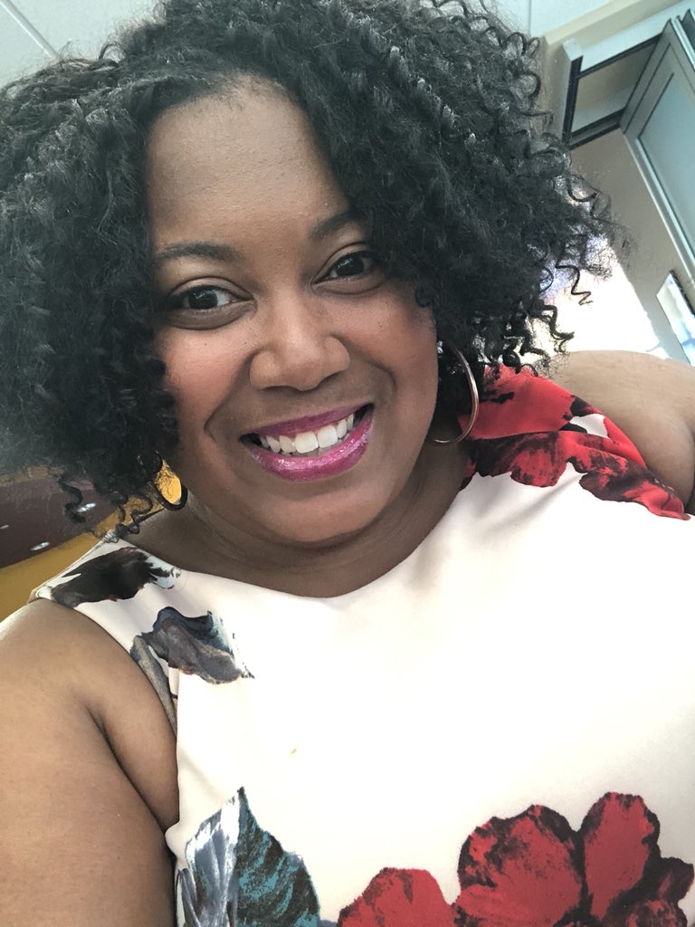 TMariePR's tweet photo. Ready!! #Branding101 #ConfessionsofaPrchic #TMariePR #PersonalBranding https://t.co/Mle6muCfBp