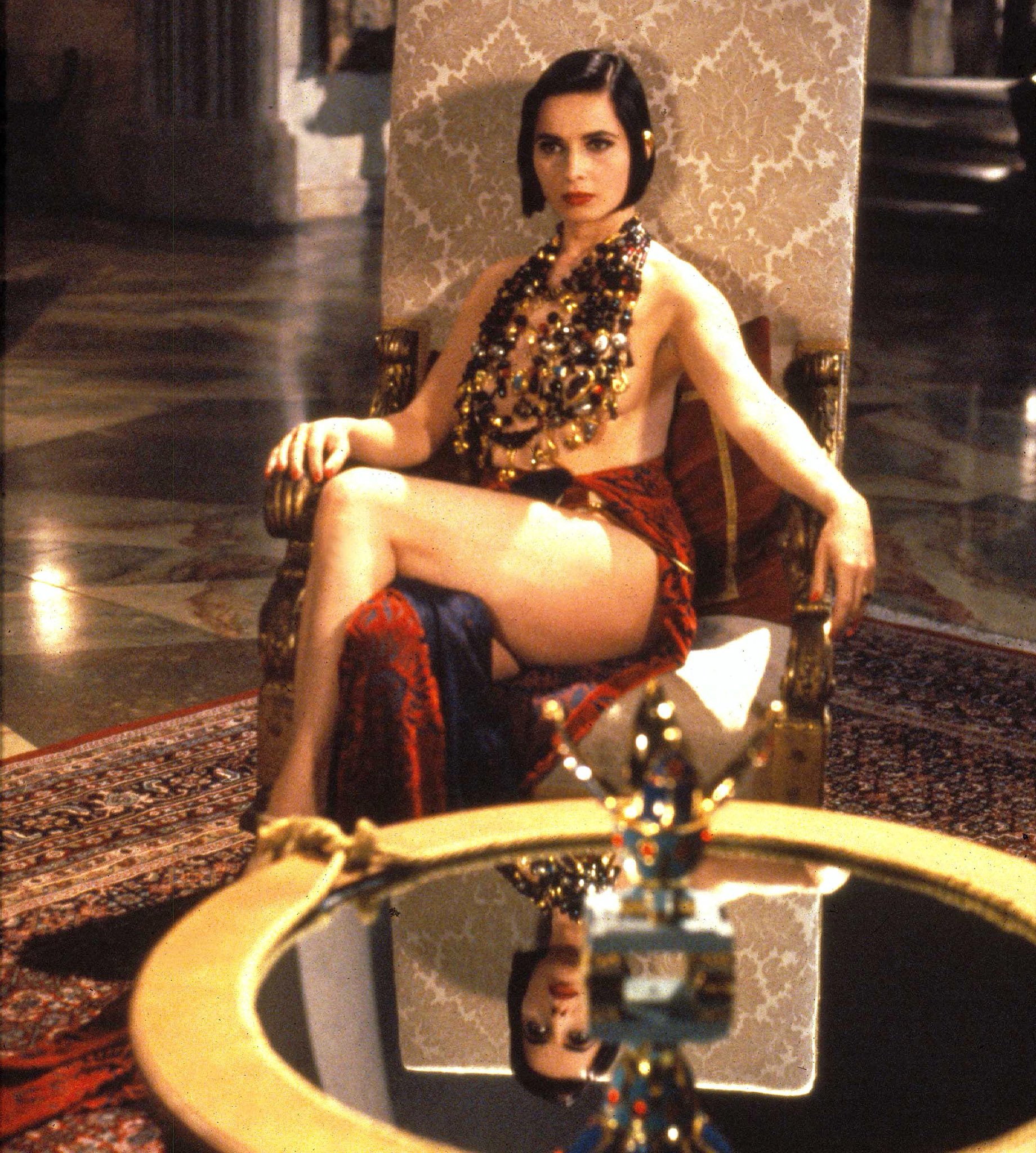 Happy Birthday Isabella Rossellini 