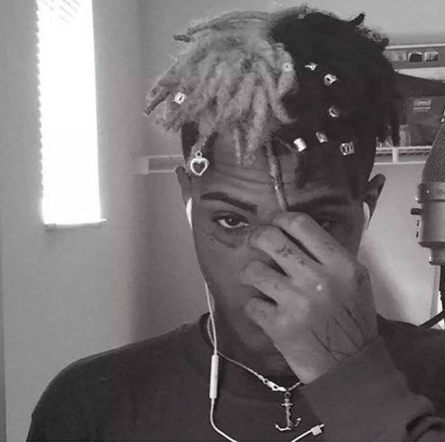 fadedbih's tweet photo. this breaks my heart. XXX helped so many people. he didn't deserve that he just went out and gets shot. life goes quick. i will forever love and listen to his music. he died at 20 and never will be forgotten. prayers go out to him and his family. 😢🙏🏽❤️ @xxxtentacion https://t.co/3u4qtmKYLM