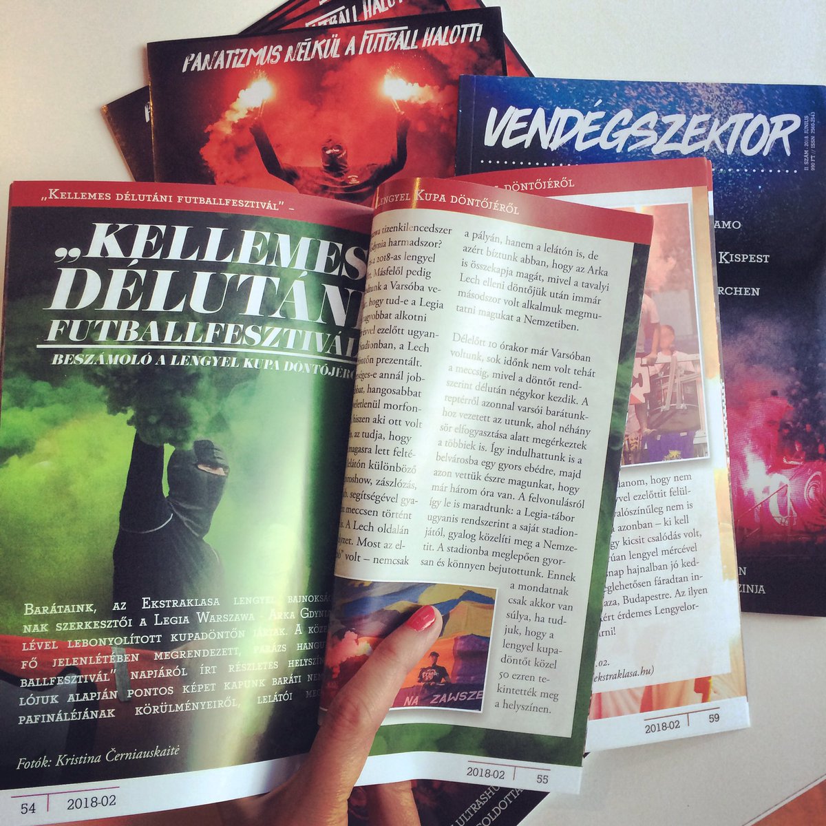 KristeLynx's tweet photo. Few of my photos from Polish Cup Final in the newest issue of Vendegszektor. https://t.co/Bq5PSwZdrF