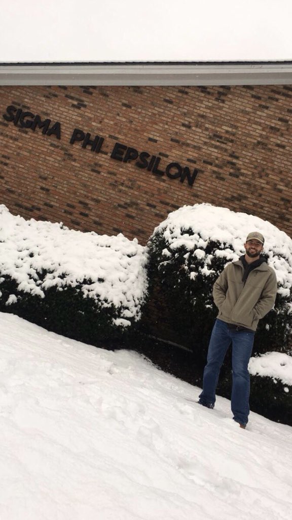 SouthernMissIFC's tweet photo. Our #GreekBrotheroftheWeek is Ian Vowell from Sigma Phi Epsilon!  Ian is an accounting major from Purvis, Mississippi!  Ian serves at the VP of Recruitment for SigEp &amp; VP of Communications for Eagle Connection. Ian plans to earn his Masters in Accounting &amp; gain his CPA! #IFCTTT https://t.co/mgViiYBWh7