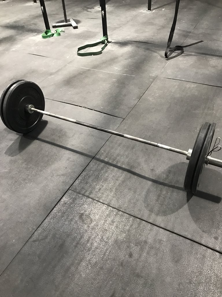 juliekentmbe's tweet photo. Proud of this 45k!! Used to be 20k @Gym66_CFP10 #6am #strengthandconditioning #Cheltenham #jdkallday https://t.co/QKvW1EMIsm