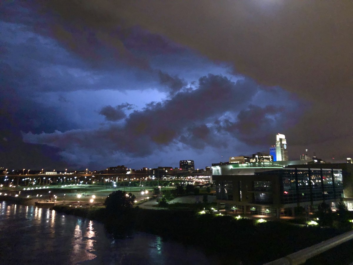 cole_uhlig's tweet photo. Caught it ⚡️ https://t.co/i4N7jJSaIZ