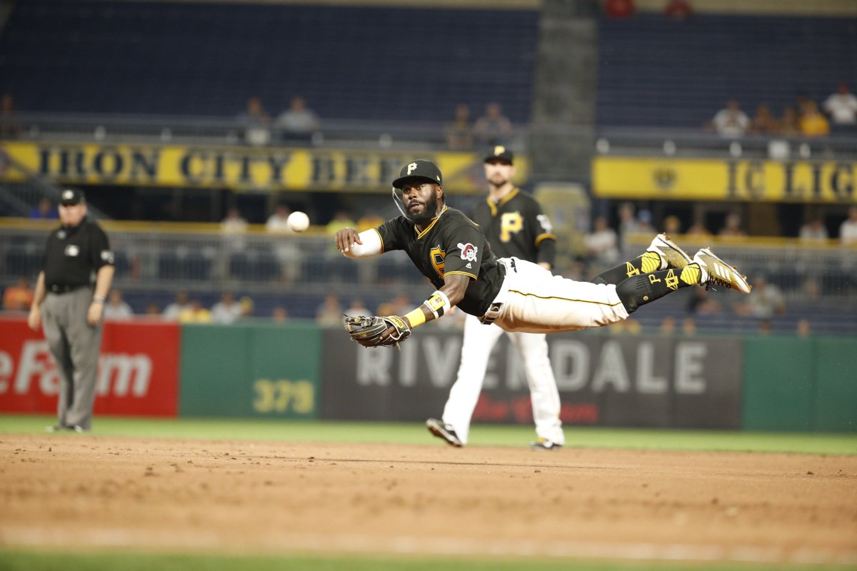 Pirates's tweet photo. Thought we'd share. 

@jhay_da_man's out here making plays. https://t.co/N0vbuoy84D
