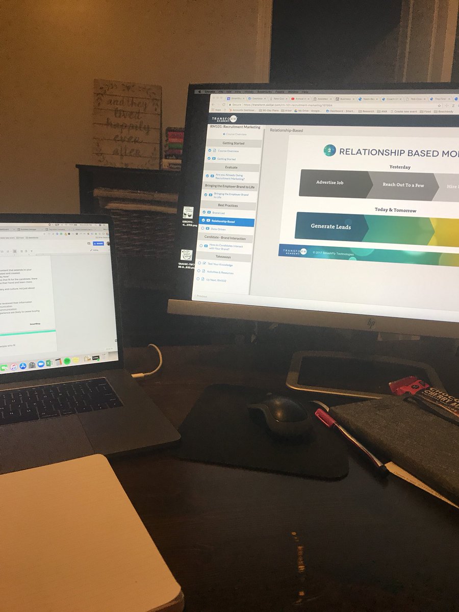 MaryCateSpires's tweet photo. Late night training with #TransformAcademy #AlwaysBeLearning https://t.co/EaRqD6anxg