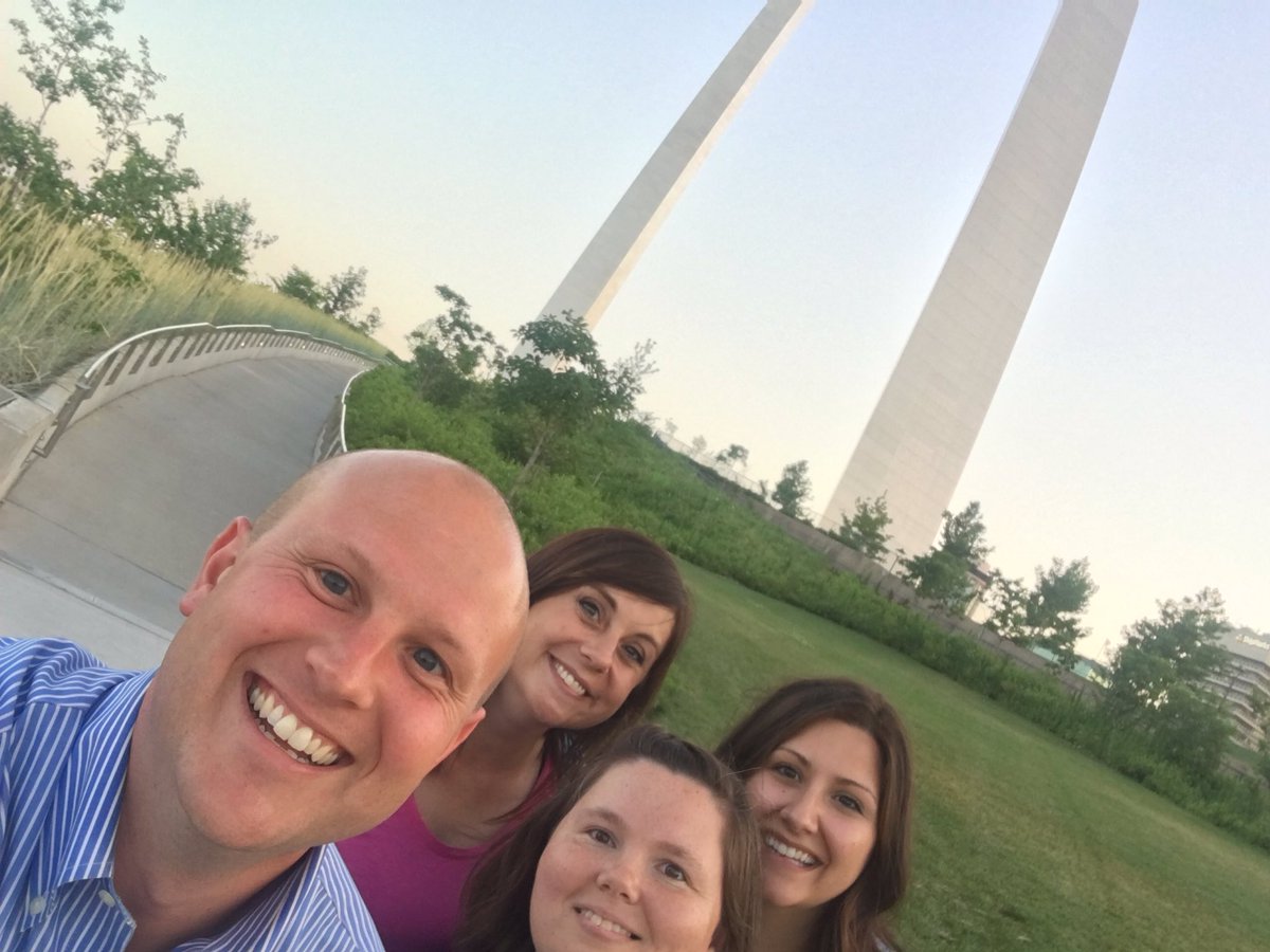 jtalburt's tweet image. Taking Mrs. Frazier to see the arch for the first time! #TISC2018 #pershingproud