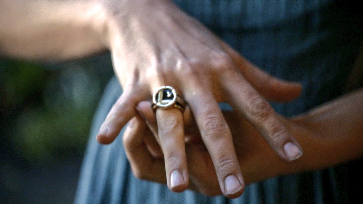 lavenderhaze33's tweet photo. KARA AND MON-EL MOVED TO ARGO CITY. THEY GOT MARRIED. HAD KIDS. AND LIVED HAPPILY EVER AFTER. THAT’S THE ONLY FINALE I KNOW. https://t.co/uLnHitk9b6