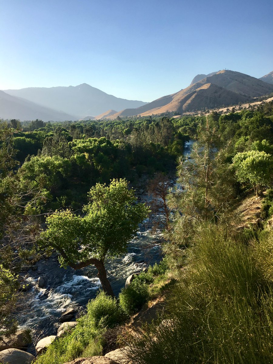 skip_pipo's tweet image. Lovely little spot for a Monday evening.