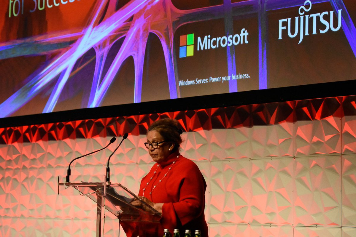 FujitsuAPAC's tweet photo. Inspiring Welcome to Country this morning as Indigenous elder Ann Weldon opens #FujitsuWorldTour 2018 in Sydney. https://t.co/G12WeR55K9