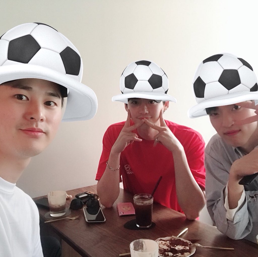 LeeJongSukArg's tweet photo. [INSTAGRAM] 180618 @jongsuk0206

🇰🇷💪🙂!!

Vía: @jongsuk0206
Comp: @LeeJongSukArg https://t.co/hoQ9XFa6Z8