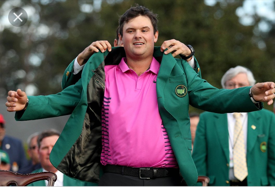 fsquaredgolf's tweet photo. @JohnLegere Have to love how the magenta shirt looks with the most famous green jacket in the world. https://t.co/nkDZMauHJw