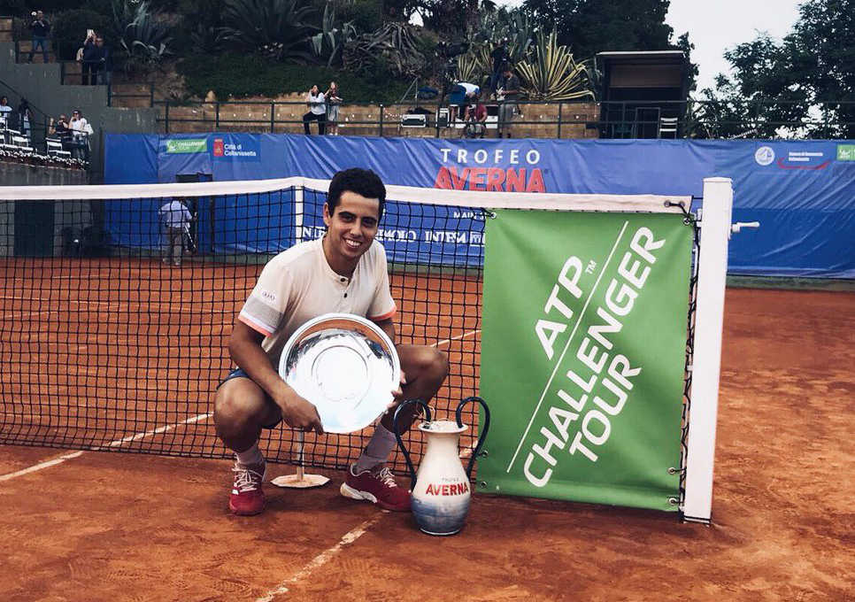 #CHCaltanissetta🇮🇹 | Final🏆

Jaume Munar🇪🇸 fue mas y se consagró en tierras italianas, al imponerse por 6-2 y 7-6(2) ante el local Matteo Donati. 3er titulo en la categoría. El español ingresa por primera vez al top 100.