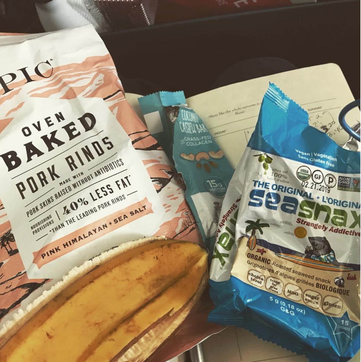 Airplane snacks from the lovely Lindsay bit.ly/2yksPS4 #Seasnax is happy to be included #paleolifestyle #epic #epicfood #primalkitchen #primalbars #seasnax #neverleavehomewithoutthem #neverleavehomewithoutit #travelsnacks #travelfood #glutenfreelife #glutenfree #banana