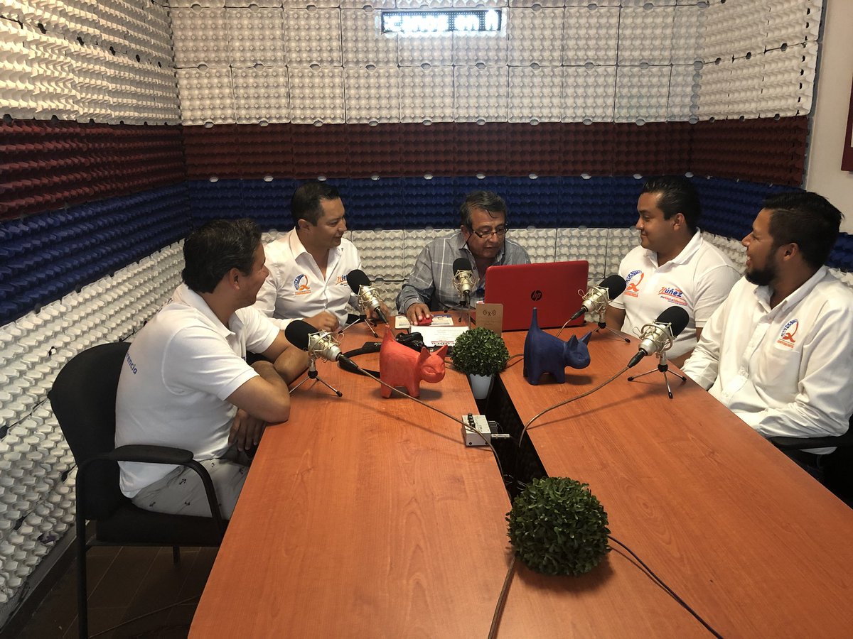 IvanNietoQro's tweet photo. El día de hoy estuve en @PodeRadio acompañado de mis compañeros candidatos a diputados locales @FabianNQro Distrito IV, Carlos Salazar Distrito V, y Ulises Diego Badillo Distrito II. #IvanNietoPresidente #VotaConvergencia #VisionResponsable @Por_Queretaro @EduardoElMelo https://t.co/TaJCAAaOPW
