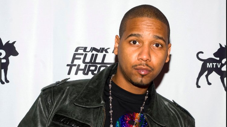 TheSource's tweet photo. NJ Judge Grants Juelz Santana Permission to Travel, Must Bring His Mother https://t.co/grAu27fbba https://t.co/OipMICCnJQ