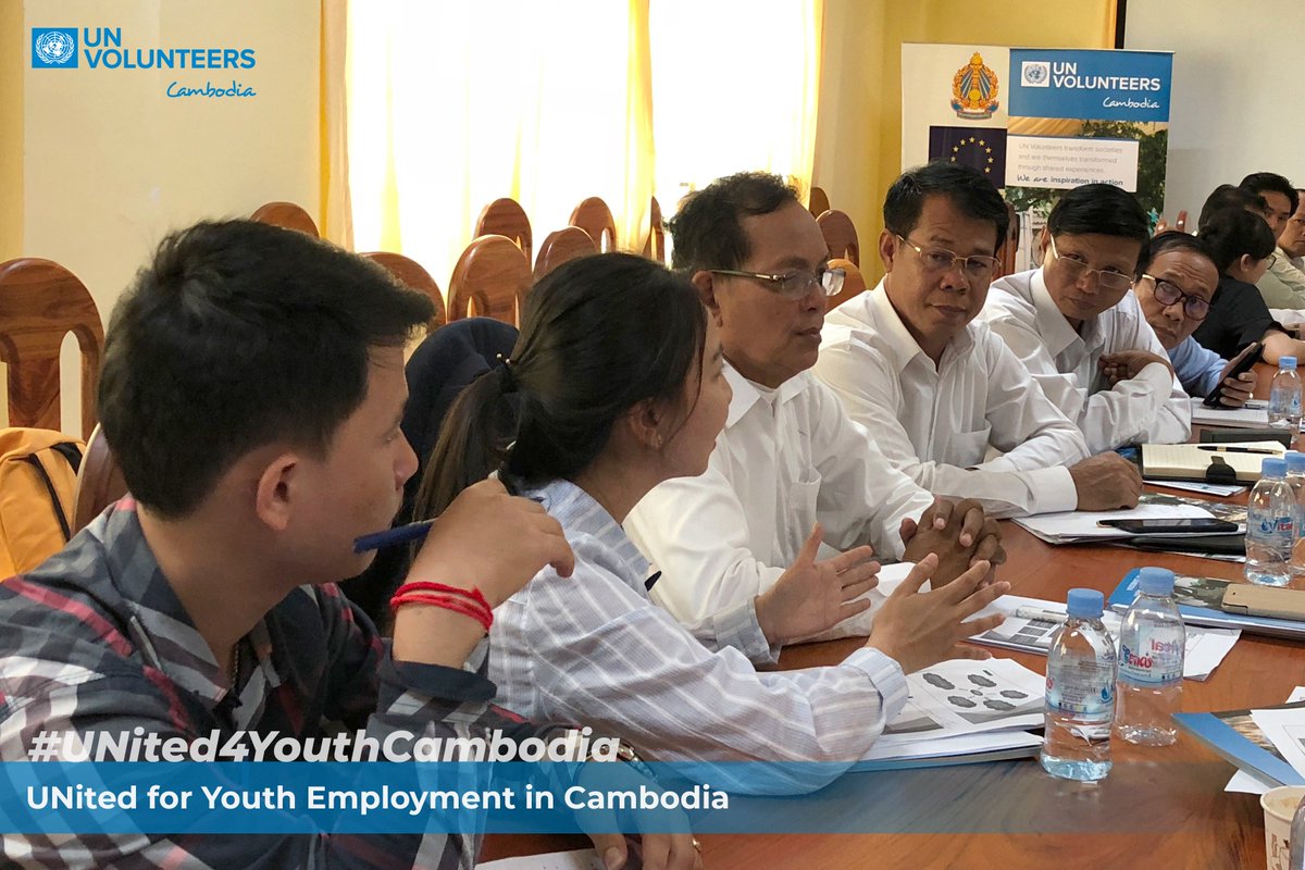 UNCambodia's tweet photo. Young people are important co-creators in finding solutions for youth #employability . Young professional Cambodian UN Volunteers support youth skill development and help to build national volunteering infrastructure in #Cambodia #Volunteerism #UNVCambodia #United4YouthCambodia https://t.co/4blvH0oc0g