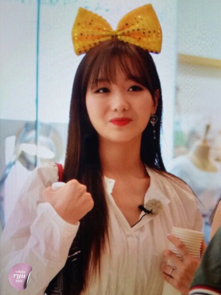 180619 롯데월드몰 프리뷰
#러블리즈 #류수정
🌼🍋💛
<a href="/Official_LVLZ/">Lovelyz_Official</a>