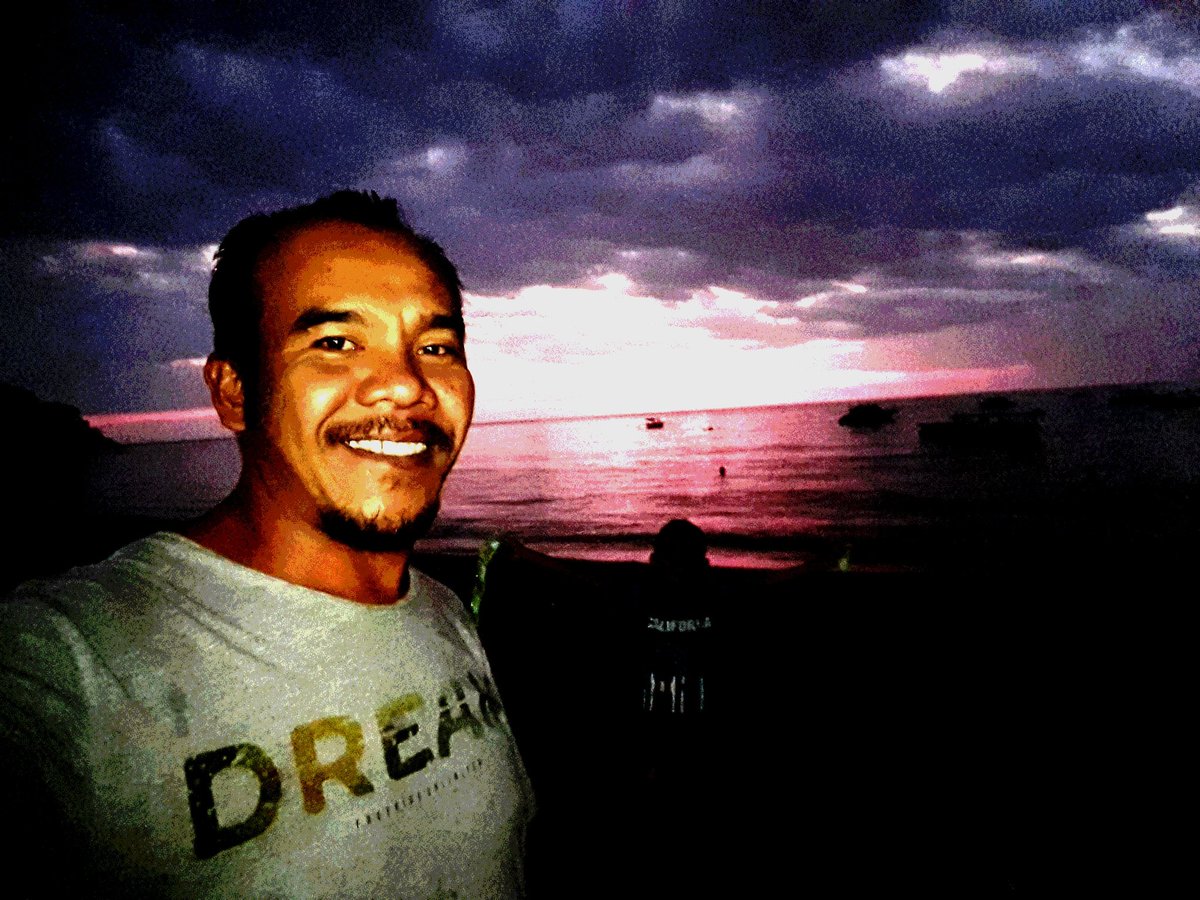 ZiZoYa_TraVeL's tweet image. Sunset at #NipahBeach #Lombok