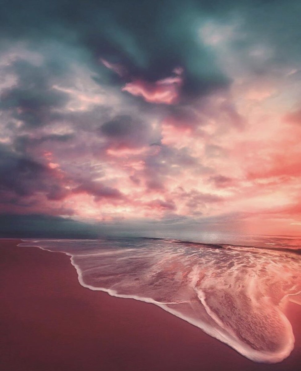 hd4kphotograph1's tweet photo. #clouds #redclouds #cloudporn #beaches #beachlife #beachdock https://t.co/lubGlfYwX9