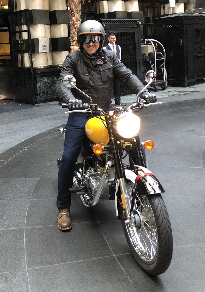 MannOnABike's tweet image. UK drivers spend an average of 32 hours stuck in traffic jams. 

Motorcycle riders don’t. 

#JustSaying
#RidetoWorkWeek