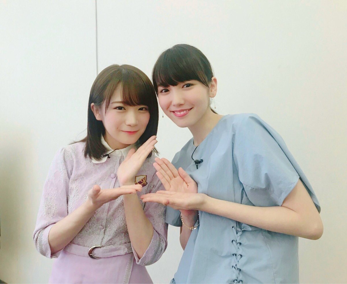 Jorジョー 友達から送られてきて 顔の大きさ同じ とか言われて ということは真夏も普通に顔小さいんだなと思い 飯豊まりえを検索 結果 いや 顔でかいやないかい笑笑