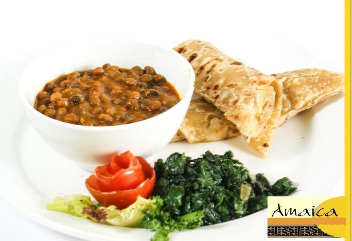AmaicaKenya's tweet photo. Enjoy a healthy meal of Mbaazi served with traditional veges and freshly made chapatis. #KaribuAmaica #Whatsforlunch #AfricanMenu https://t.co/hHe9WDQ7ez