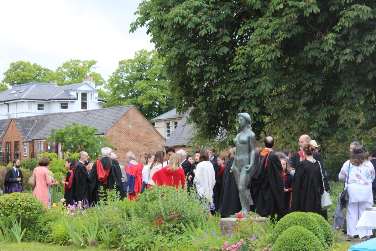 MFOxford's tweet photo. Thanks to everyone who took part in our annual #gardenparty last Saturday. We had a great time with our guests, including the French Ambassador to the UK, Jean-Pierre Jouyet, who awarded Mr Basil Lyster the Légion d’honneur. #WW2 #LegiondHonneur @FranceintheUK @AmbascienceUK https://t.co/KoSx7Umpky