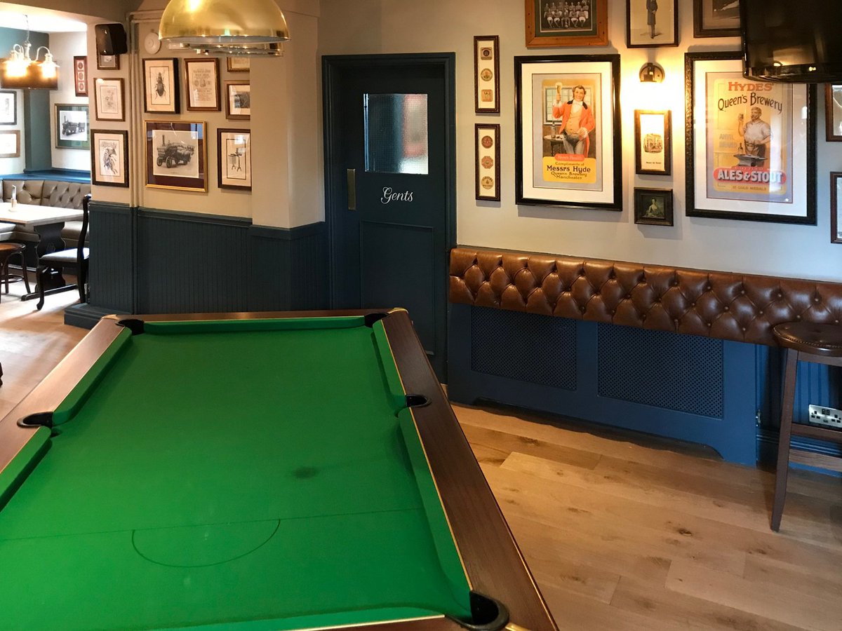 The <a href="/MountInnChester/">Mount Inn Chester</a>  in #Chester is looking rather dapper following a super-speedy 2-week refurbishment! Time for a cuppa aye? ☕️😅👷‍♀️👷‍♂️