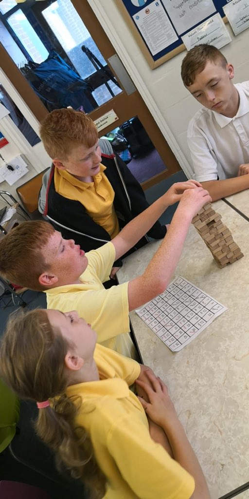 morristonwelsh's tweet photo. @GlyncollenYr6 @morristonwelsh @McsTransition Year 10 pupils visiting and teaching at Glyncollen. #WelshLessons #FunActivities Ardderchog pawb 🏴👍😀 https://t.co/U0GbvlDzqp