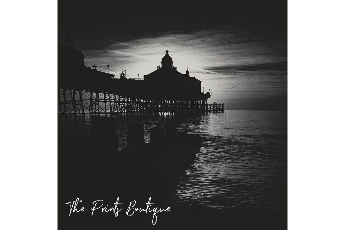 Our dramatic Eastbourne Pier Silhouette art piece will look just stunning on your interior design wall space.

Available in a range of sizes &amp; print options, prices start from only £45.

theprintsboutique.co.uk/product/eastbo…

#eastbourne #pier #sussex #britain #art #blackandwhite #monocrome