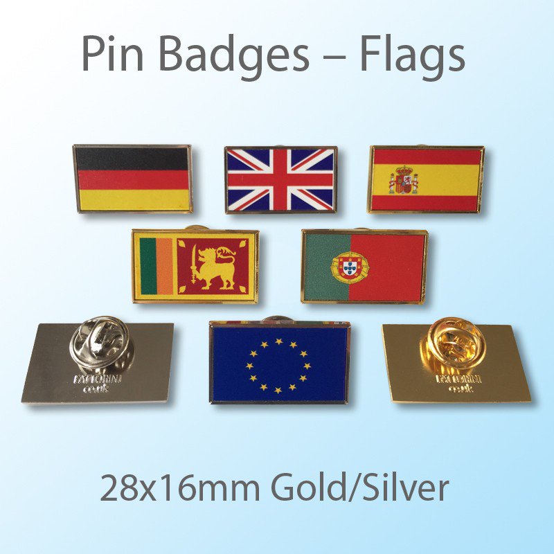Get into the #WorldCup spirit with these #flag #badges ! Every competing country available 🏴󠁧󠁢󠁥󠁮󠁧󠁿🇩🇪🇪🇸🇫🇷🇧🇷
