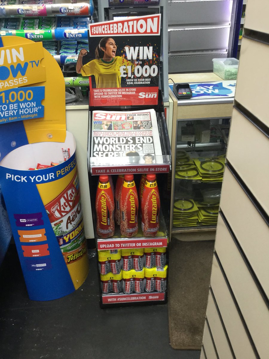 Claire_NewsUK's tweet photo. #weaverrow #stirling whoop whoop kicked off the @ScottishSun World Cup promo today nip in and see the team for your selfie remember your #SunCelebration £1000 up for grabs in it to win it https://t.co/aSqkE4MjKJ