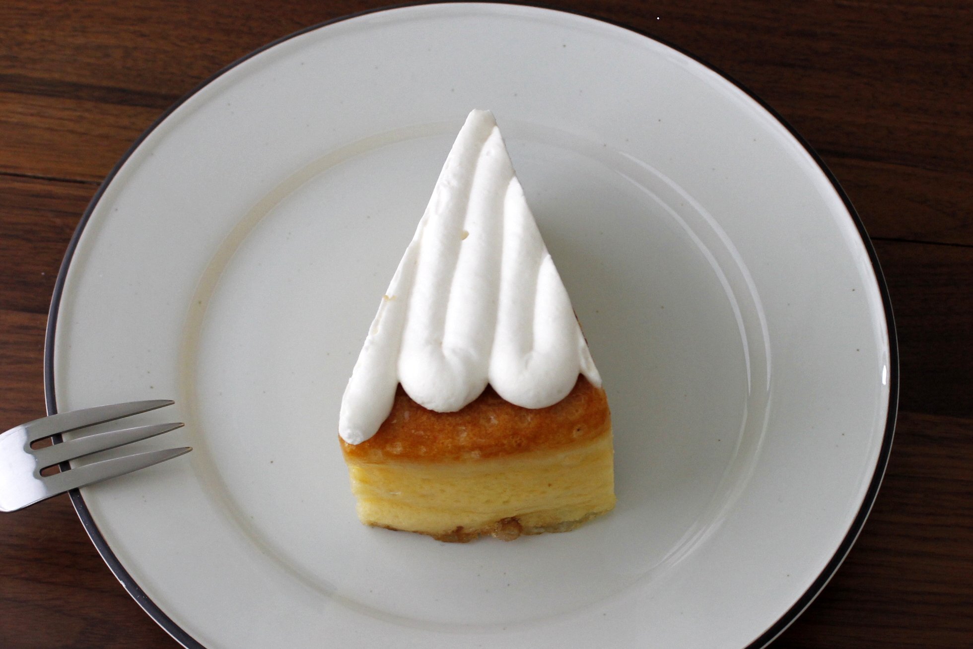 تويتر 西田 伊勢丹デパ地下マニア على تويتر Satsukiの東京スーパーチーズケーキ 伊勢丹 マパテで買ったあの スーパー シリーズ 1000円のチーズケーキは昭和の老紳士チックな上品味でした レーズンがとんでもなかったなあ しみじみ 伊勢丹 新宿 ケーキ マ