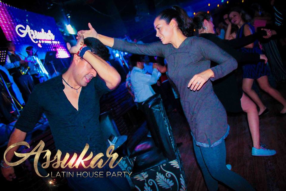 AssukarPuebla's tweet photo. Este Jueves se vive mejor con @AssukarPuebla!
#LatinHouseParty
#Salsa
#TuCasa
Rsv Whatss 2222765629 https://t.co/jHoCSVucS2